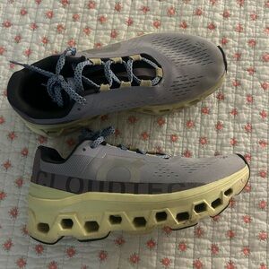 On Cloudstratus Running Shoes Purple-Gray and Yellow